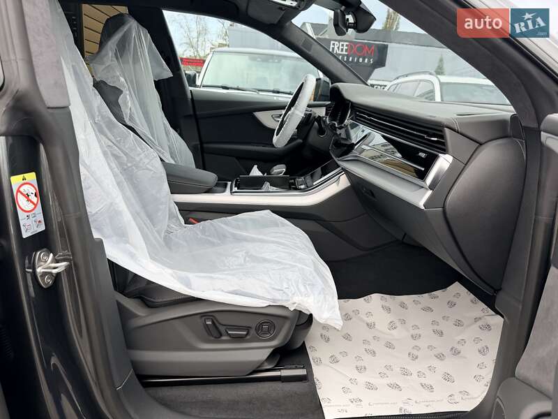 Внедорожник / Кроссовер Audi SQ8 2025 в Киеве