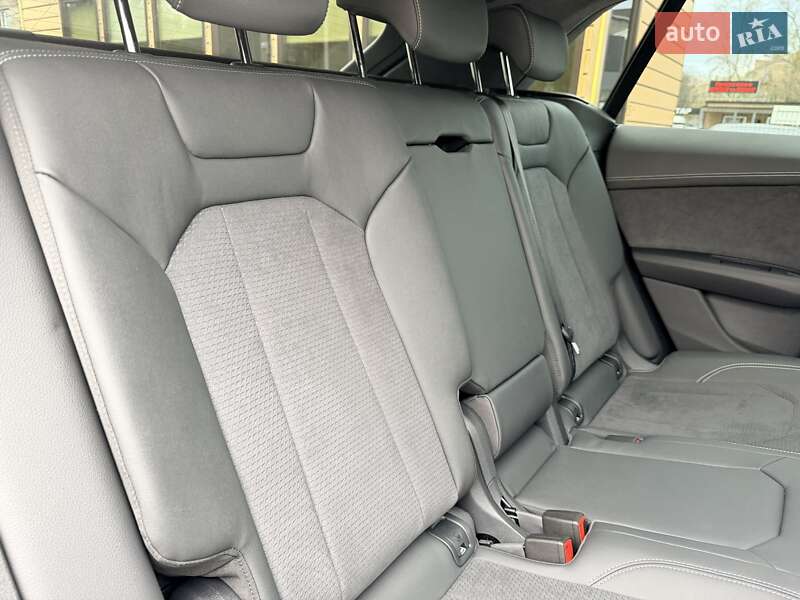 Внедорожник / Кроссовер Audi SQ8 2025 в Киеве