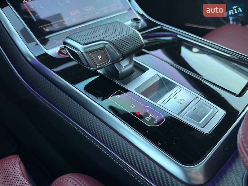 Внедорожник / Кроссовер Audi SQ8 2024 в Киеве