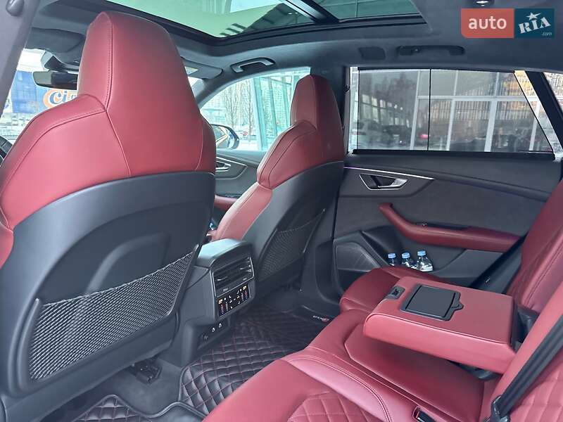 Внедорожник / Кроссовер Audi SQ8 2024 в Киеве