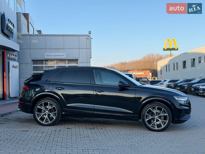 Внедорожник / Кроссовер Audi SQ8 2019 в Хмельницком