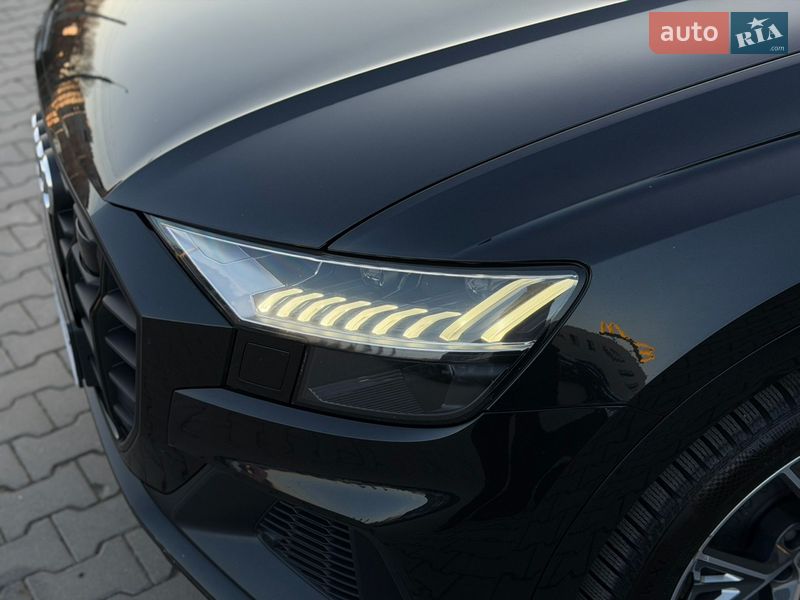 Внедорожник / Кроссовер Audi SQ8 2019 в Хмельницком