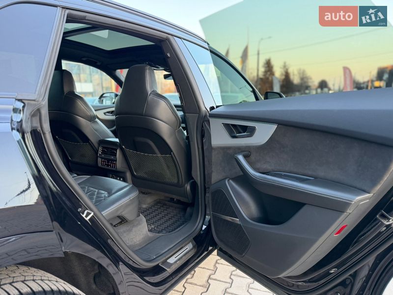 Внедорожник / Кроссовер Audi SQ8 2019 в Хмельницком