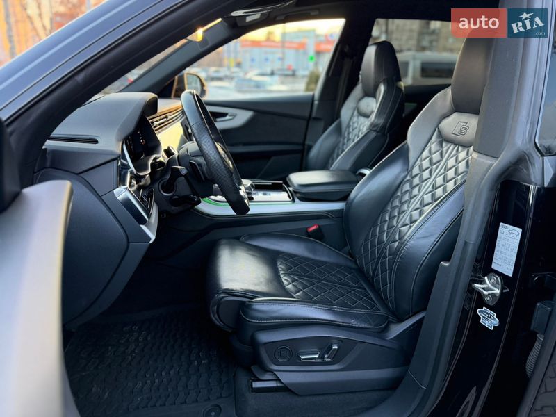Внедорожник / Кроссовер Audi SQ8 2019 в Хмельницком