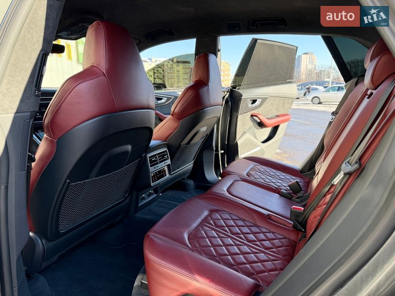 Позашляховик / Кросовер Audi SQ8 2021 в Києві