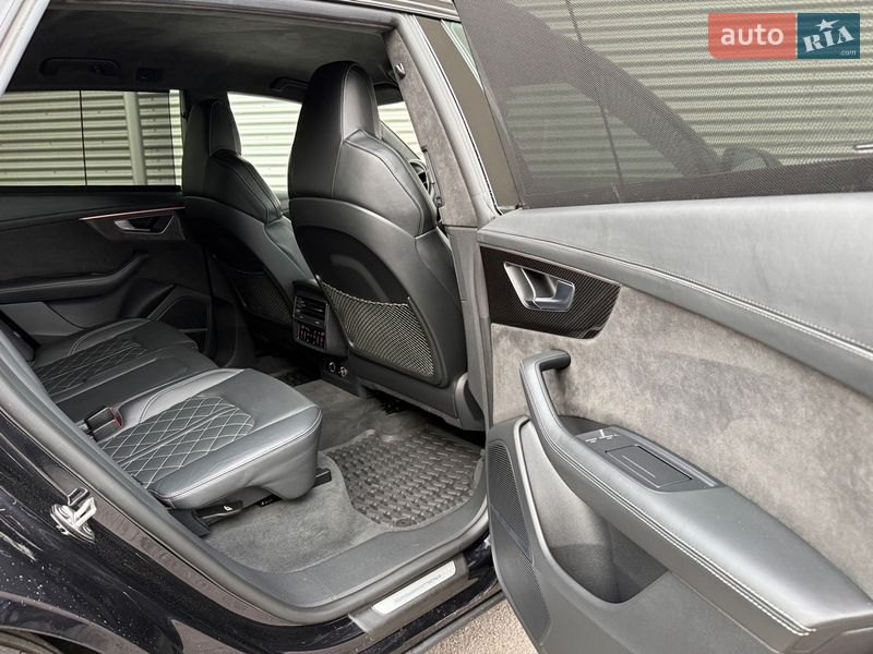 Внедорожник / Кроссовер Audi SQ8 2019 в Ровно