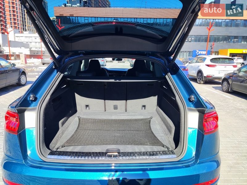 Позашляховик / Кросовер Audi SQ8 2021 в Києві