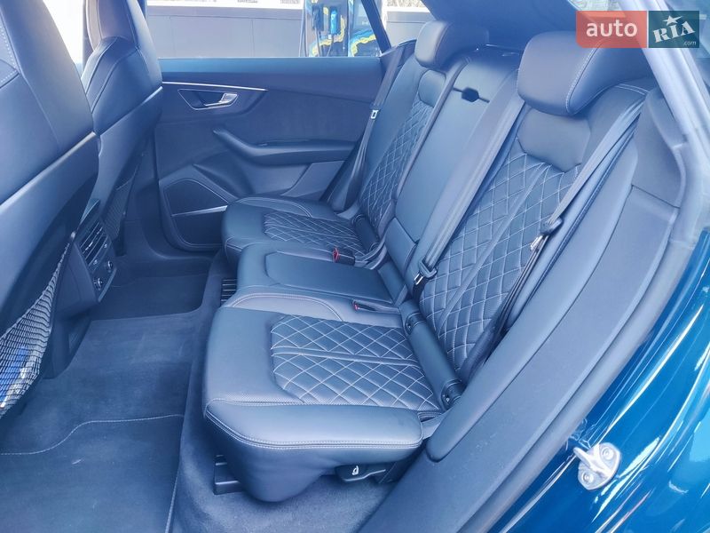 Позашляховик / Кросовер Audi SQ8 2021 в Києві