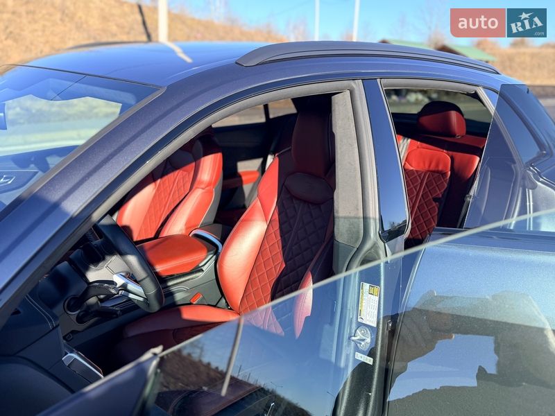 Внедорожник / Кроссовер Audi SQ8 2022 в Полтаве