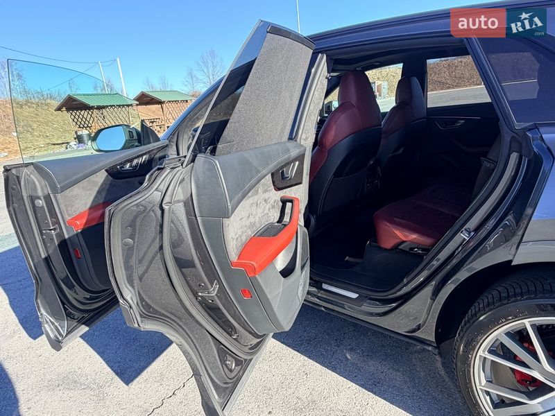 Внедорожник / Кроссовер Audi SQ8 2022 в Полтаве