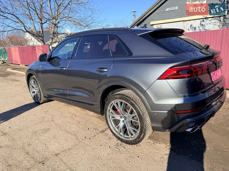 Внедорожник / Кроссовер Audi SQ8 2022 в Полтаве