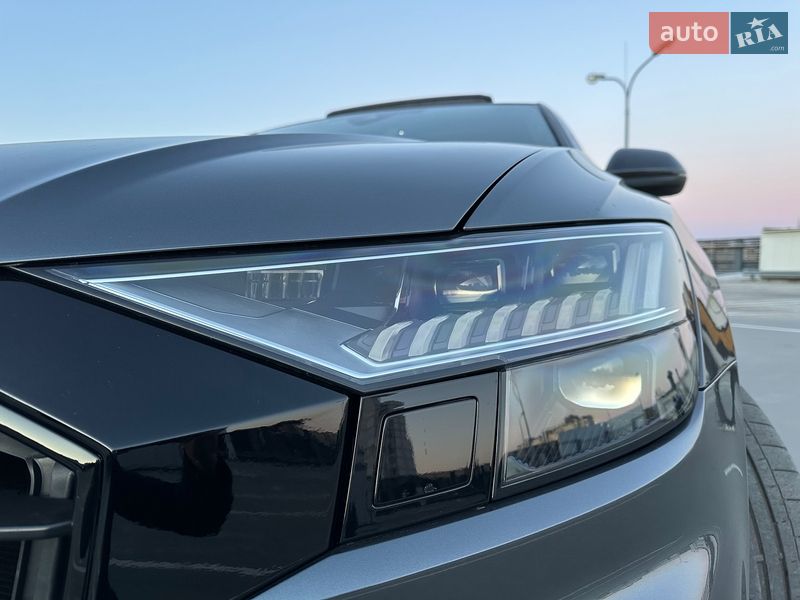 Позашляховик / Кросовер Audi SQ8 2020 в Києві