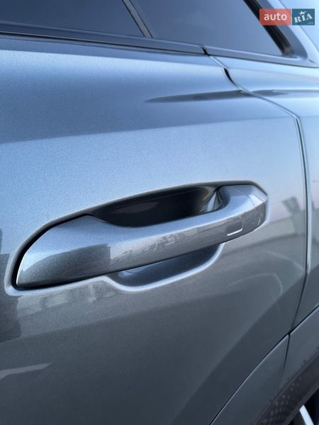 Позашляховик / Кросовер Audi SQ8 2020 в Києві