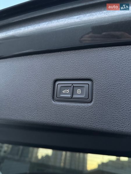 Позашляховик / Кросовер Audi SQ8 2020 в Києві