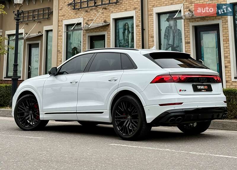Внедорожник / Кроссовер Audi SQ8 2024 в Киеве