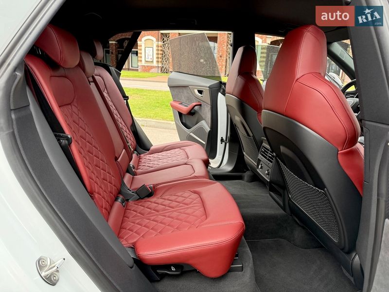 Внедорожник / Кроссовер Audi SQ8 2024 в Киеве