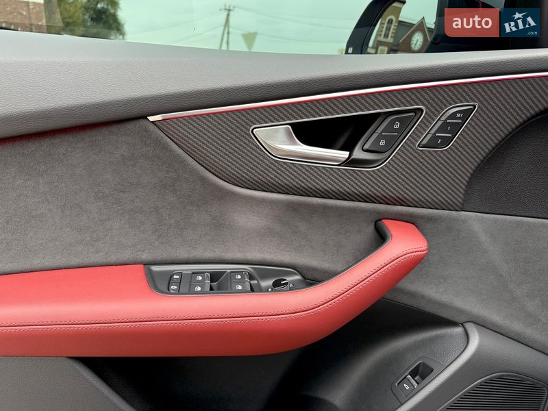 Внедорожник / Кроссовер Audi SQ8 2024 в Киеве