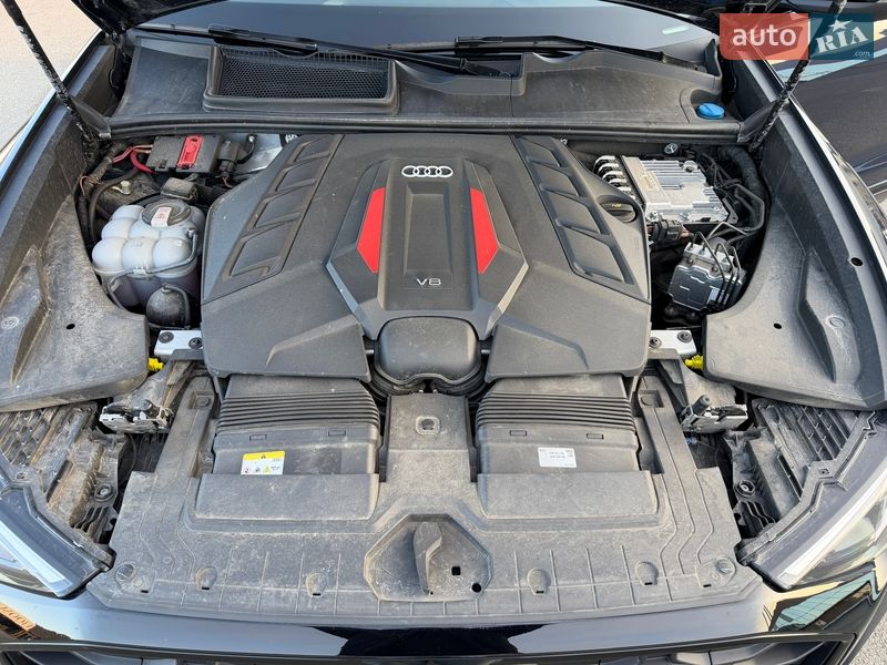 Внедорожник / Кроссовер Audi SQ8 2024 в Киеве