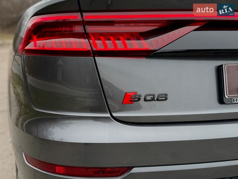 Внедорожник / Кроссовер Audi SQ8 2022 в Днепре