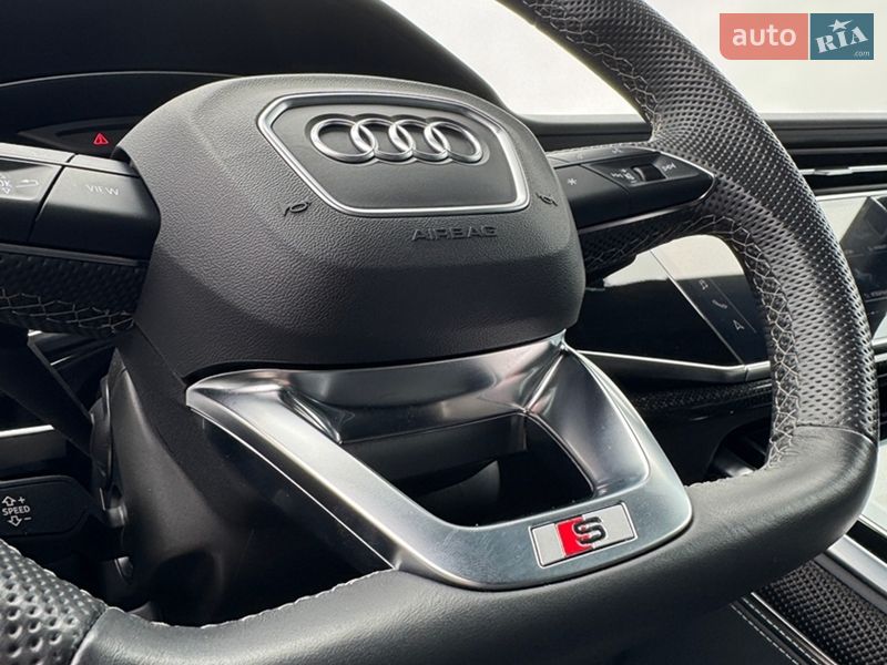 Внедорожник / Кроссовер Audi SQ8 2022 в Днепре
