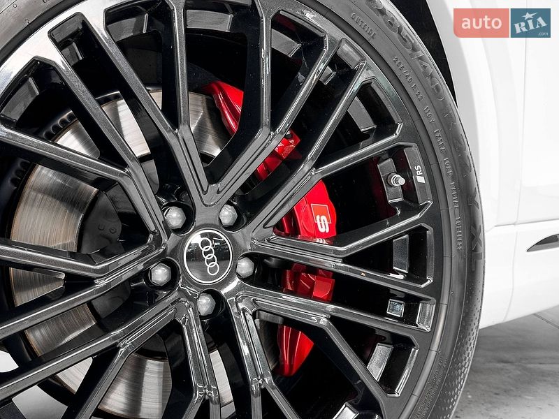 Внедорожник / Кроссовер Audi SQ8 2024 в Киеве