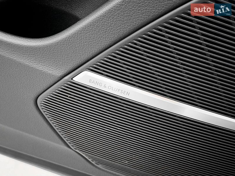 Внедорожник / Кроссовер Audi SQ8 2024 в Киеве