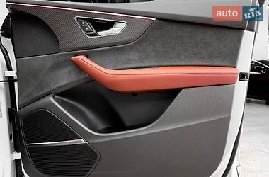 Внедорожник / Кроссовер Audi SQ8 2024 в Киеве