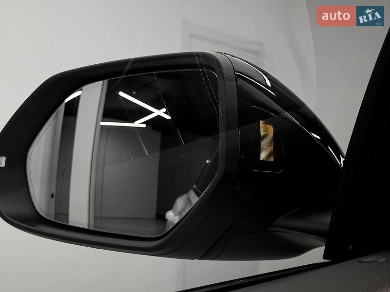 Внедорожник / Кроссовер Audi SQ8 2024 в Киеве