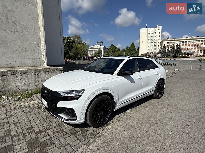 Внедорожник / Кроссовер Audi SQ8 2021 в Киеве фото 10 Внедорожник / Кроссовер Audi SQ8 2021 в Киеве
