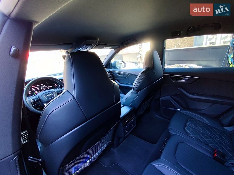Позашляховик / Кросовер Audi SQ8 2021 в Києві