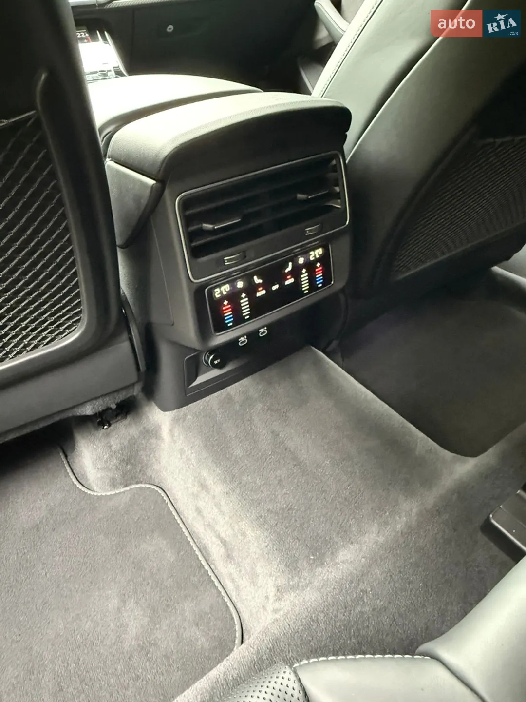 2021 Audi SQ8 - мініатюра 28