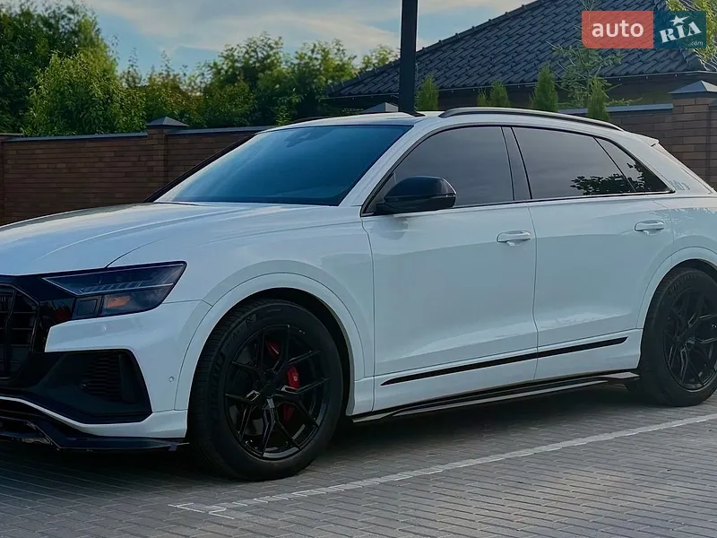 Audi SQ8