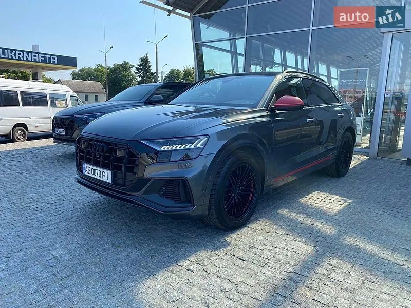 Audi SQ8