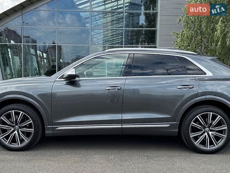 Внедорожник / Кроссовер Audi SQ8 2020 в Киеве