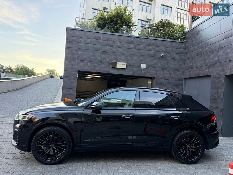 Внедорожник / Кроссовер Audi SQ8 2025 в Киеве