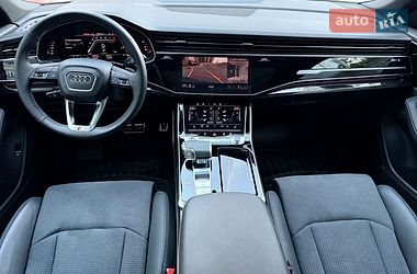 Внедорожник / Кроссовер Audi SQ8 2025 в Киеве