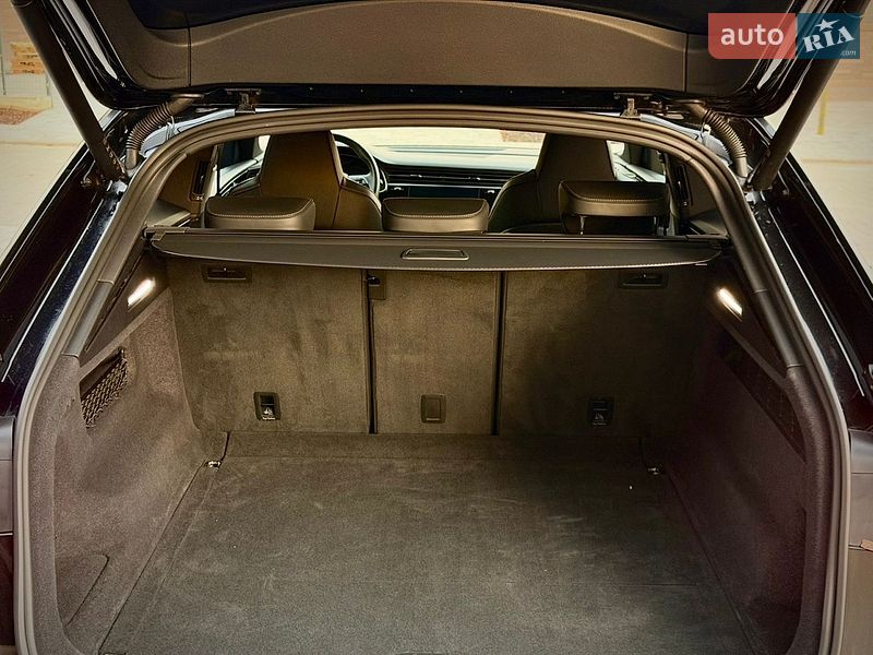 Внедорожник / Кроссовер Audi SQ8 2023 в Киеве фото 21 Внедорожник / Кроссовер Audi SQ8 2023 в Киеве