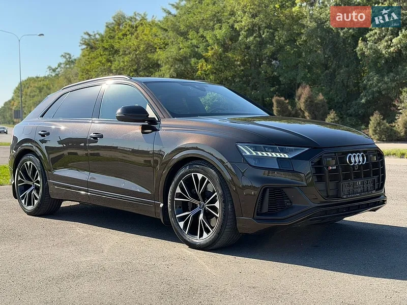 Audi SQ8