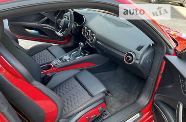 Купе Audi TT RS 2019 в 