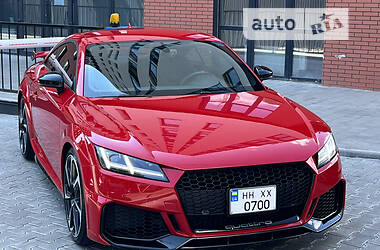 Купе Audi TT RS 2019 в 