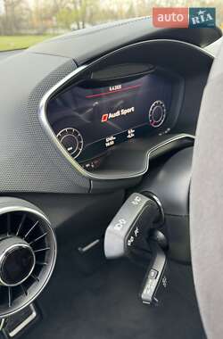 Купе Audi TT RS 2023 в 