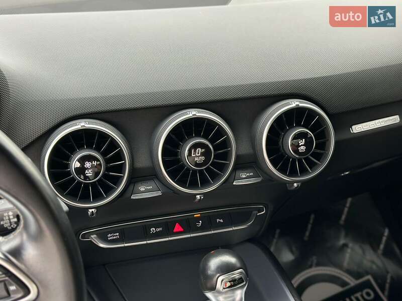 Купе Audi TT S 2016 в Киеве фото 53 Купе Audi TT S 2016 в Киеве
