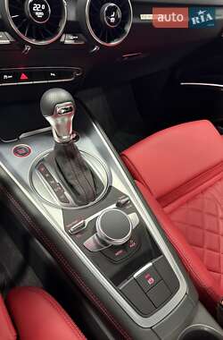 Купе Audi TT S 2023 в 