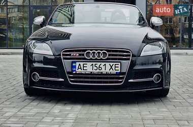 Купе Audi TT S 2012 в 