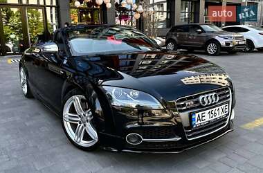 Купе Audi TT S 2012 в 