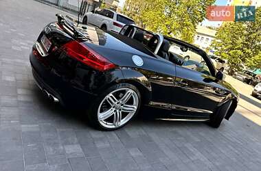 Купе Audi TT S 2012 в 