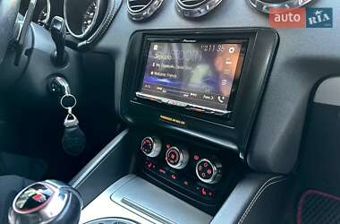 Купе Audi TT S 2012 в 