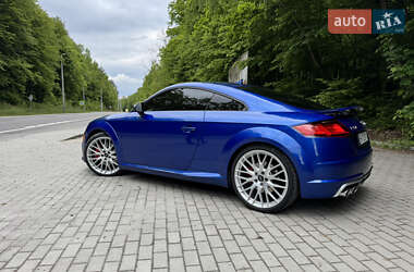 Купе Audi TT S 2016 в 