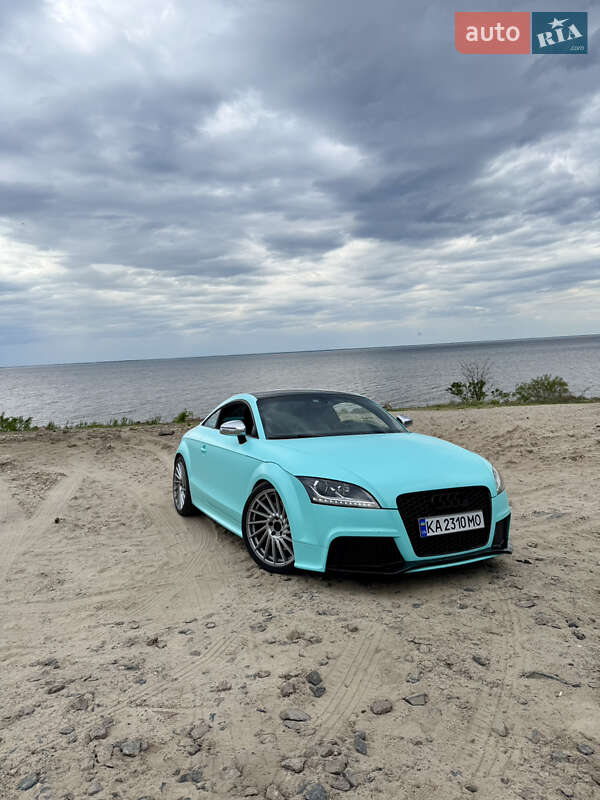 Купе Audi TT S 2009 в 