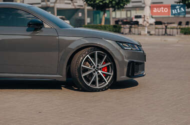 Купе Audi TT S 2019 в 